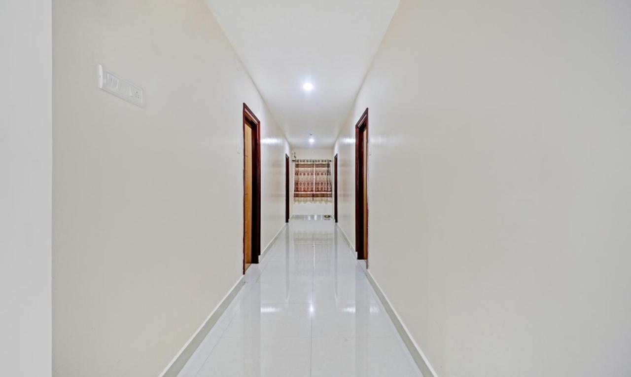 Itsy By Treebo - Vardhan Stay Inn Tirupati Zewnętrze zdjęcie